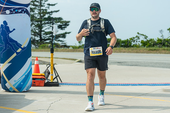 FINISH LINE CLOSEUPS-318