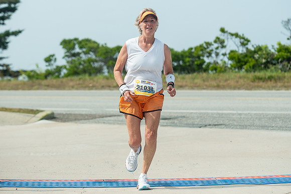 FINISH LINE CLOSEUPS-320