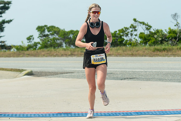 FINISH LINE CLOSEUPS-319