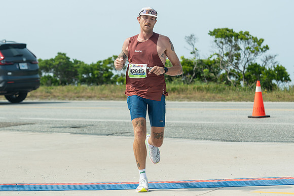 FINISH LINE CLOSEUPS-336