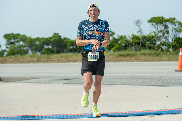 FINISH LINE CLOSEUPS-338
