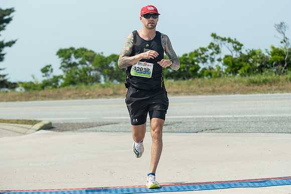 FINISH LINE CLOSEUPS-345