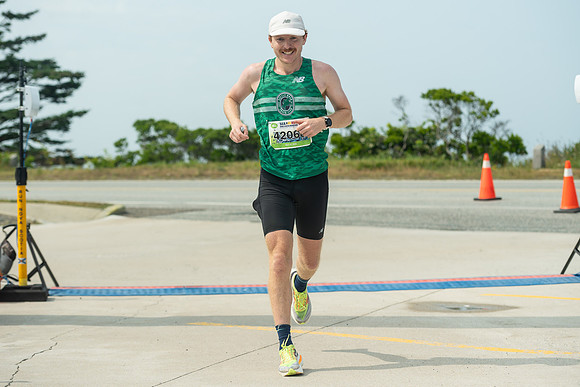FINISH LINE CLOSEUPS-316