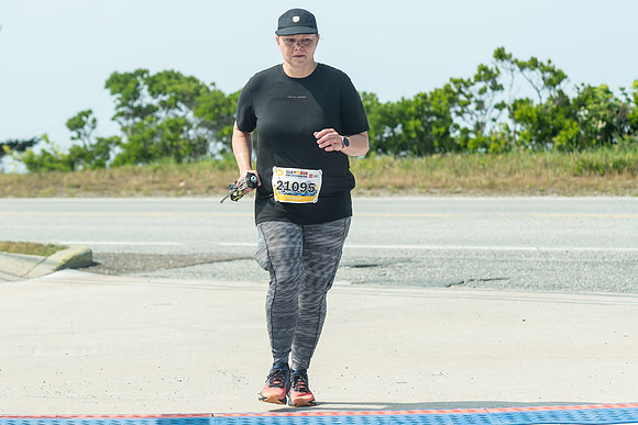 FINISH LINE CLOSEUPS-358