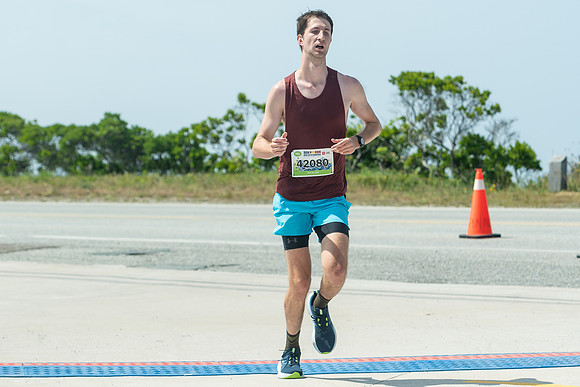 FINISH LINE CLOSEUPS-382