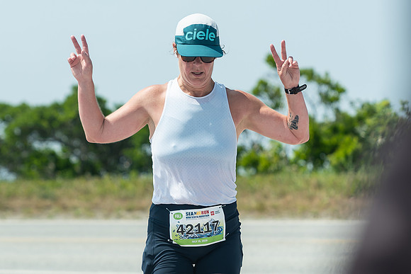 FINISH LINE CLOSEUPS-385
