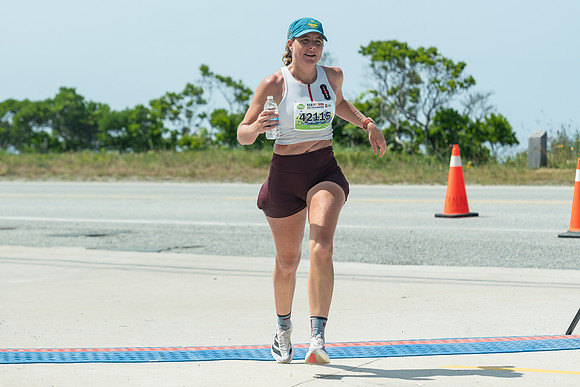 FINISH LINE CLOSEUPS-396