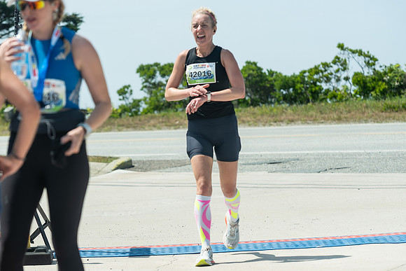 FINISH LINE CLOSEUPS-409