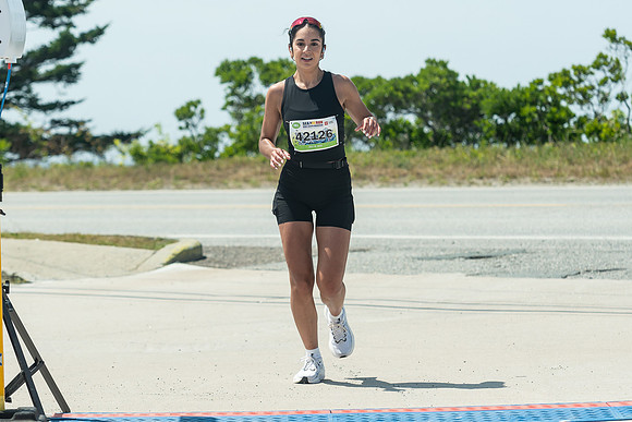 FINISH LINE CLOSEUPS-415