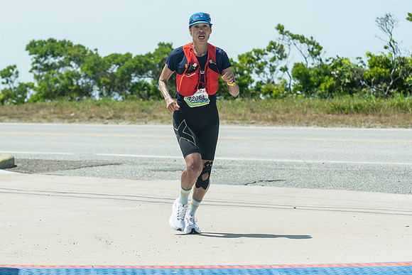 FINISH LINE CLOSEUPS-416