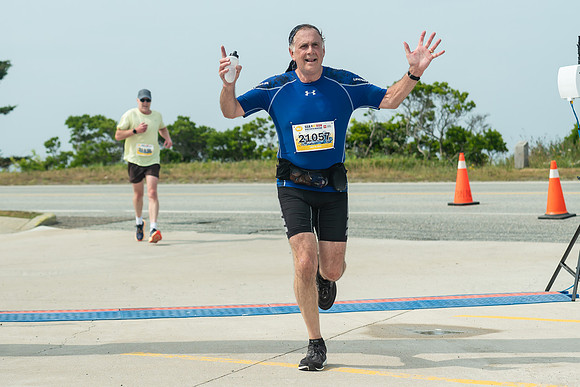 FINISH LINE CLOSEUPS-288