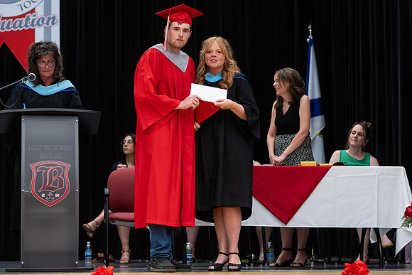 Grad25-222