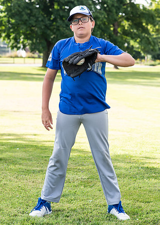 YAMBA 11U RHYNOS-77