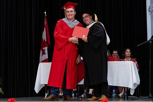 Grad25-203