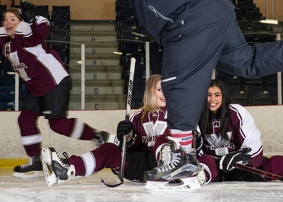 YCMHS Girls Hockey-8748