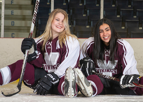 YCMHS Girls Hockey-8752