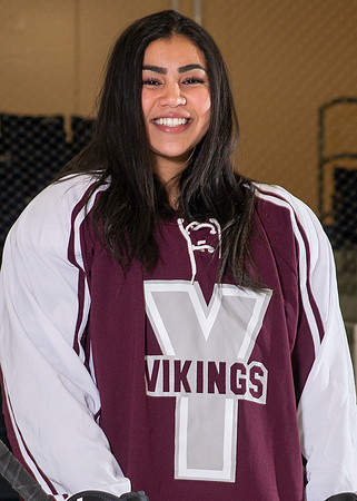 YCMHS Girls Hockey-8596