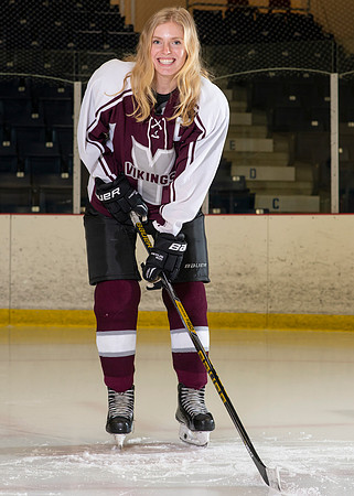 YCMHS Girls Hockey-8347