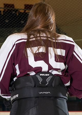 YCMHS Girls Hockey-8224