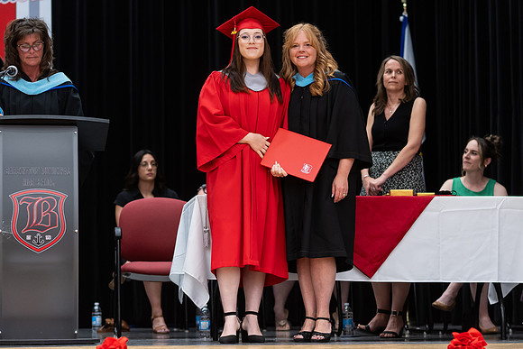 Grad25-206