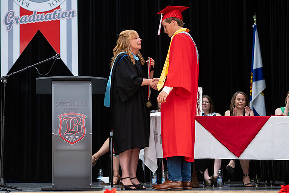 Grad25-241